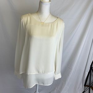 White long sleeve blouse